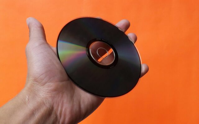 El CD parecía completamente superado por el streaming. Sus ventas al alza cuentan otra historia
