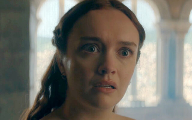 ‘La casa del dragón’ ya me había dejado claro que Alicent Hightower es más tonta que un botijo, pero no esperaba que la estupidez se extendiera en la temporada 3