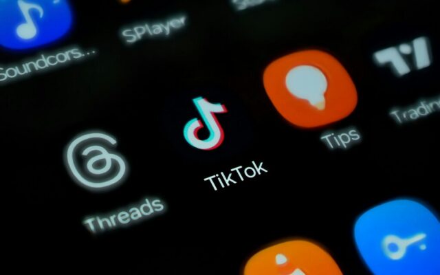 TikTok eliminó una función de seguridad a millones de usuarios para hacer una prueba. Uno de ellos acabó suicidándose