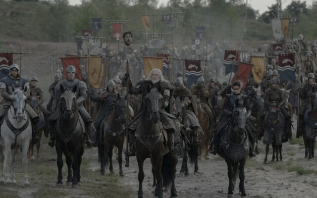 La otra traición del final de ‘La casa del dragón’ es tan obvia que hasta su showunner se extraña de que haya dudas: “Nunca ha tenido interés en esta guerra”