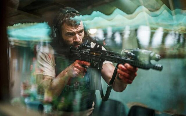 Zack Snyder promete un thriller cargado de intensidad y violencia en el tráiler de su nueva película, pero la pinta no parece para tirar cohetes