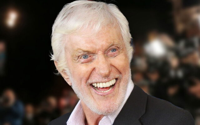 Dick Van Dyke, 100 años, sobre el secreto de su longevidad: “Siempre he pensado que la ira y el odio son algo que nos consumen por dentro”