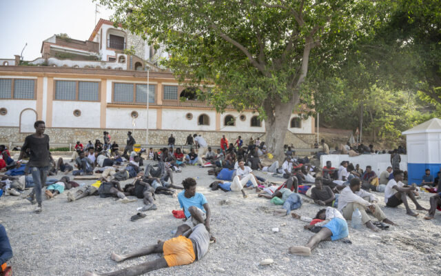 Los migrantes retratan la desidia de Marruecos ante la avalancha del jueves: “Había 3-4 gendarmes y sólo nos echaban hacia el mar”