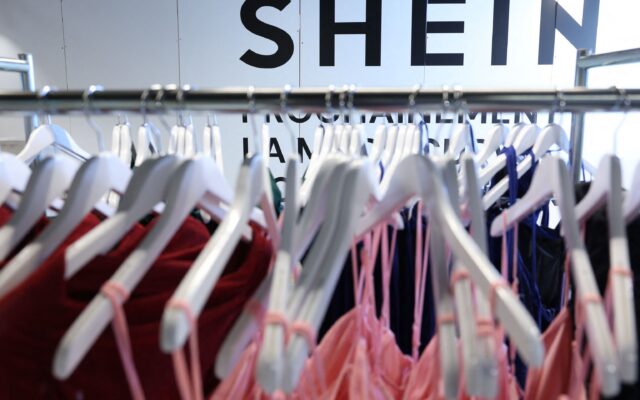 Shein, la reina del poliéster y la moda rápida, sale a bolsa mañana con el reto de hacer rentable enviar un vestido por 10 euros desde China
