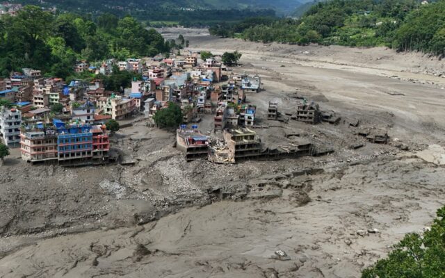 Temor en Nepal a otro tsunami fluvial: “Cada glaciar desestabilizado en un Himalaya que se calienta es una bomba de relojería”