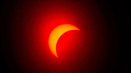 Un fugaz ‘rayo verde’ en la oscuridad total: el extraño fenómeno que pocos verán durante el próximo eclipse