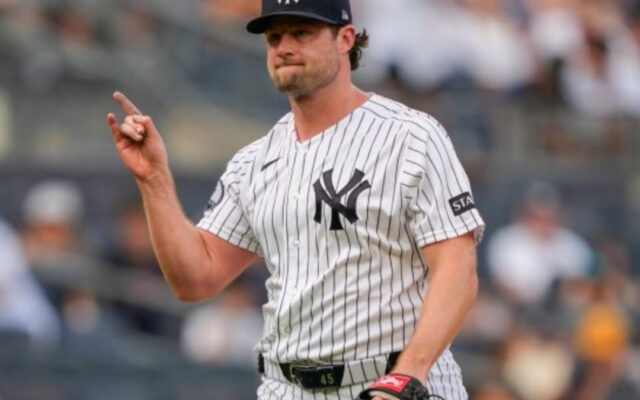 Los Yankees captan 2.600 millones de dólares de Apollo