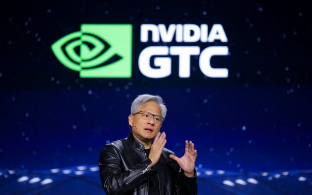 Nvidia logra doblar ingresos y beneficios en plena resaca bursátil de la IA