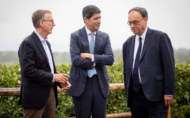 Warsh resalta su compromiso para reconducir la inflación al 2% y anuncia medidas si es necesario