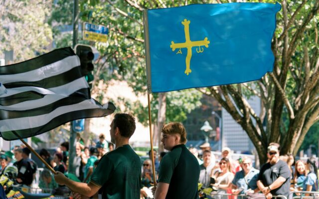 En Asturias hay más de 300 profesores de asturiano y tienen un problema: llevan años esperando a una oposición que no existe
