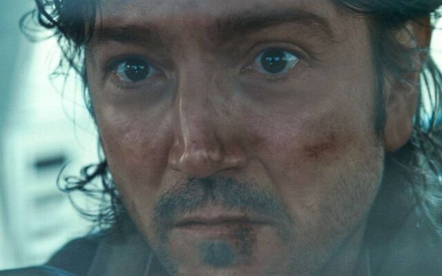 Diego Luna hace su confesión más personal: “Mi mamá murió cuando yo tenía dos años y la forma en que eso me marcó está presente en todo lo que hago”