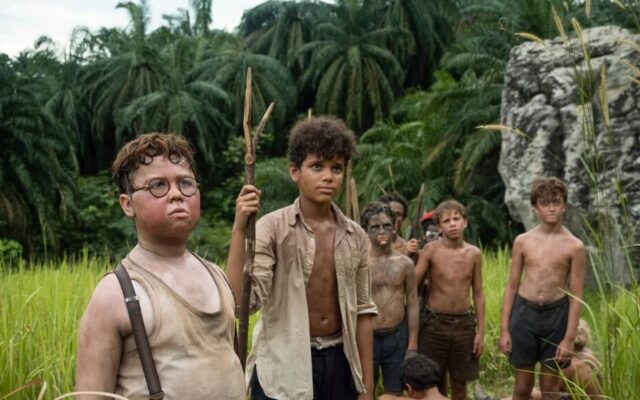 La historia real de ‘El señor de las moscas’: seis chicos pasaron más de un año en una isla desierta, pero con un final muy distinto