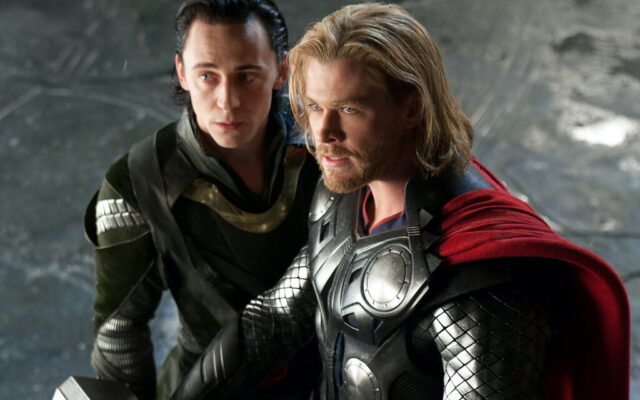 Kenneth Branagh revela que Marvel quiso “enderezar” su ‘Thor’, pero el coste lo impidió