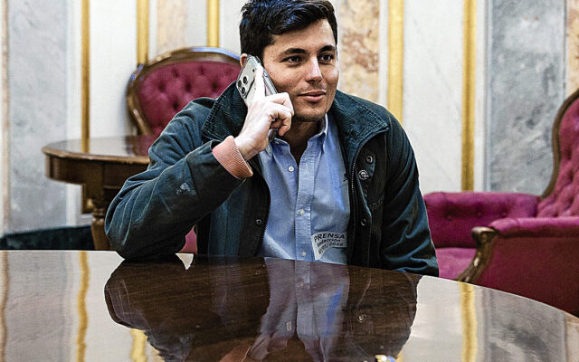 El ‘precedente Quiles’, primer acreditado expulsado del Congreso, por una “grabación” a Zapatero y otras 5 faltas graves