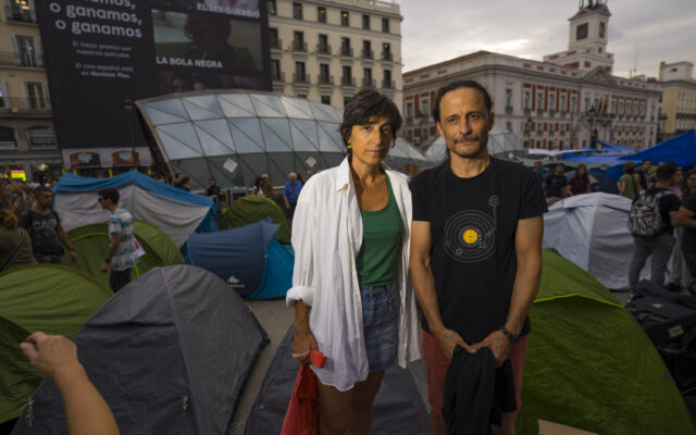 La otra cara del Gobierno como casero: trámites de desahucio en 20 viviendas de Casa 47 y pisos públicos desalojados a la venta: “No tenemos vida, nos están obligando a ir al mercado libre”