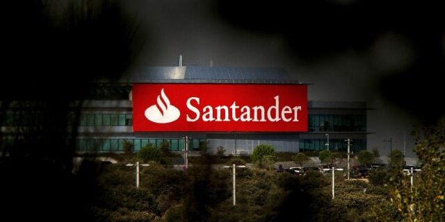 El Santander gana la batalla histórica contra AXA por el pago de 800 millones en Reino Unido