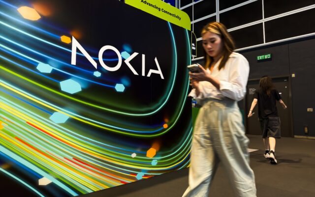De los móviles a los centros de datos: la indestructible Nokia resurge aupada por la IA