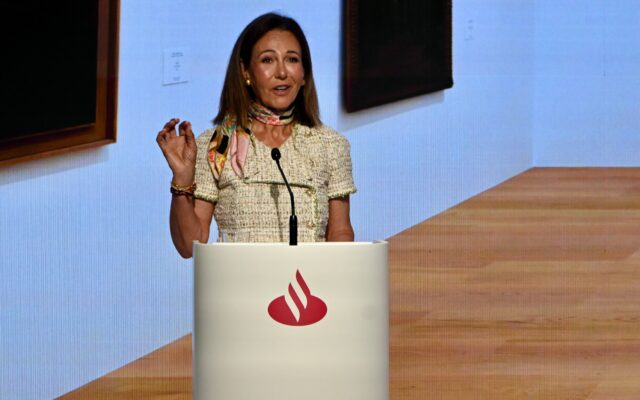 Botín y 10 banqueros reclaman que la UE tome medidas ya para simplificar la normativa