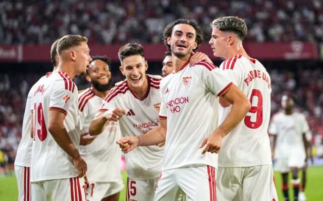 El Sevilla hurga en la herida del Valencia
