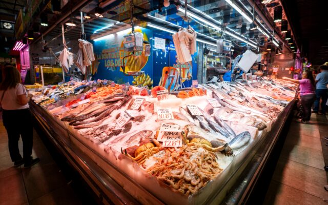 El consumidor entra en “modo control”: más visitas al súper, más legumbres y menos pescado
