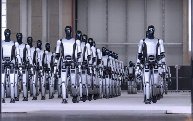 Cada dato que conocemos sobre el dominio de mercado de China de los robots humanoides es más intimidante