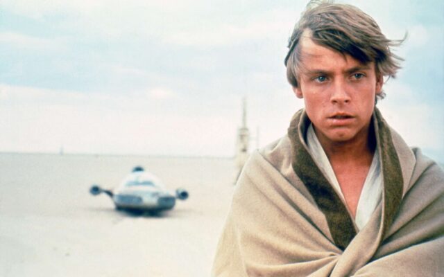 Mark Hamill metió la pata hasta el fondo en su audición para ‘Star Wars’ tras preguntar: “¿Quién es el retaco ese que no habla?”. Era George Lucas