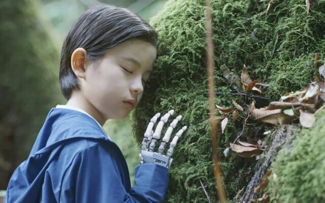 Hirokazu Koreeda regresa con la tierna ‘Kakeru’, una irregular fábula de ciencia ficción que tan solo podría ser real en Japón
