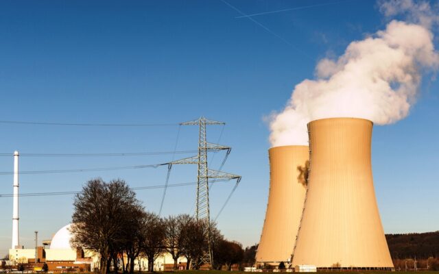 Los reactores SMR llevan años prometiendo una revolución nuclear que todavía no termina de arrancar