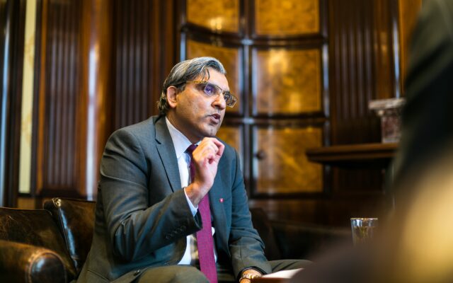 Salman Ahmed (Fidelity): “No sé cómo se puede hacer una salida a Bolsa y decir que te puedo matar, no tiene sentido”