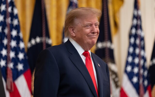 Trump llega a un acuerdo con Putin para que Rusia libere miles de barriles de diésel en los mercados mundiales