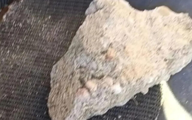 Un menor, investigado por arrojar una piedra desde un puente y dejar en estado crítico a un conductor