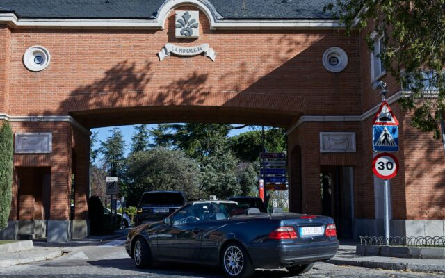Barrio rico, barrio pobre: la brecha de renta per cápita entre La Moraleja y Torreblanca supera los 220.000 euros