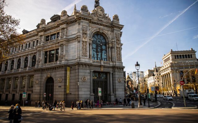 Las letras a 12 meses pagan el 3% por primera vez desde 2024, en plena sacudida de la deuda
