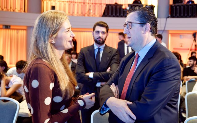El difícil aterrizaje en el bolsillo de los hogares de una economía que vuela