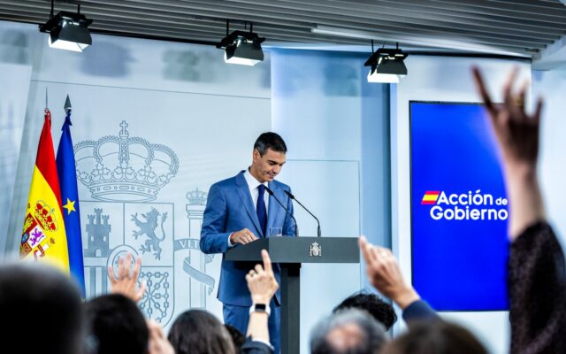 Los nuevos decretos de vivienda recuperan el escudo antidesahucios y amplían las ayudas para la construcción