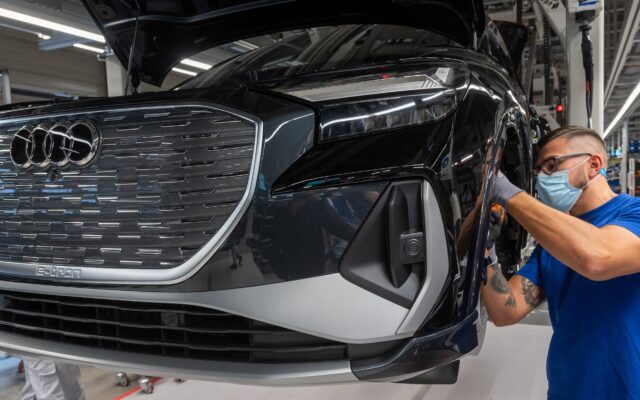 Seat negocia con Volkswagen producir el Audi Q4 eléctrico en Barcelona a partir de 2032