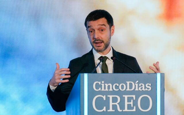 Pablo Bustinduy: “Hay una deriva oligárquica que amenaza nuestras democracias”