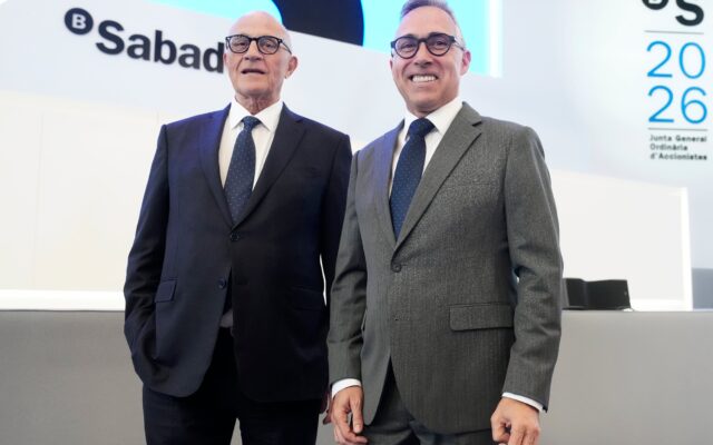 El Sabadell, con escudo francés y sin prima de opa